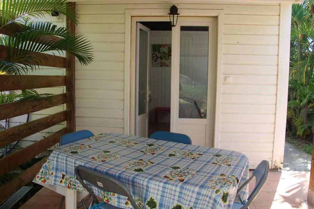 studio dans un écrin vert Saint-Claude Guadeloupe